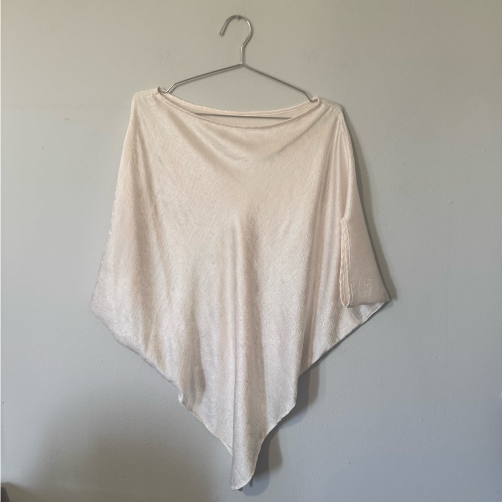 Sikly Cream Poncho